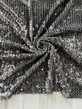 Load image into Gallery viewer, Velvet sequin gray