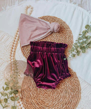 Load image into Gallery viewer, VELVET