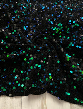 Load image into Gallery viewer, Velvet Sequin blue and green