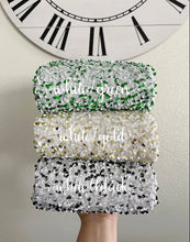 Load image into Gallery viewer, Velvet sequin white / black