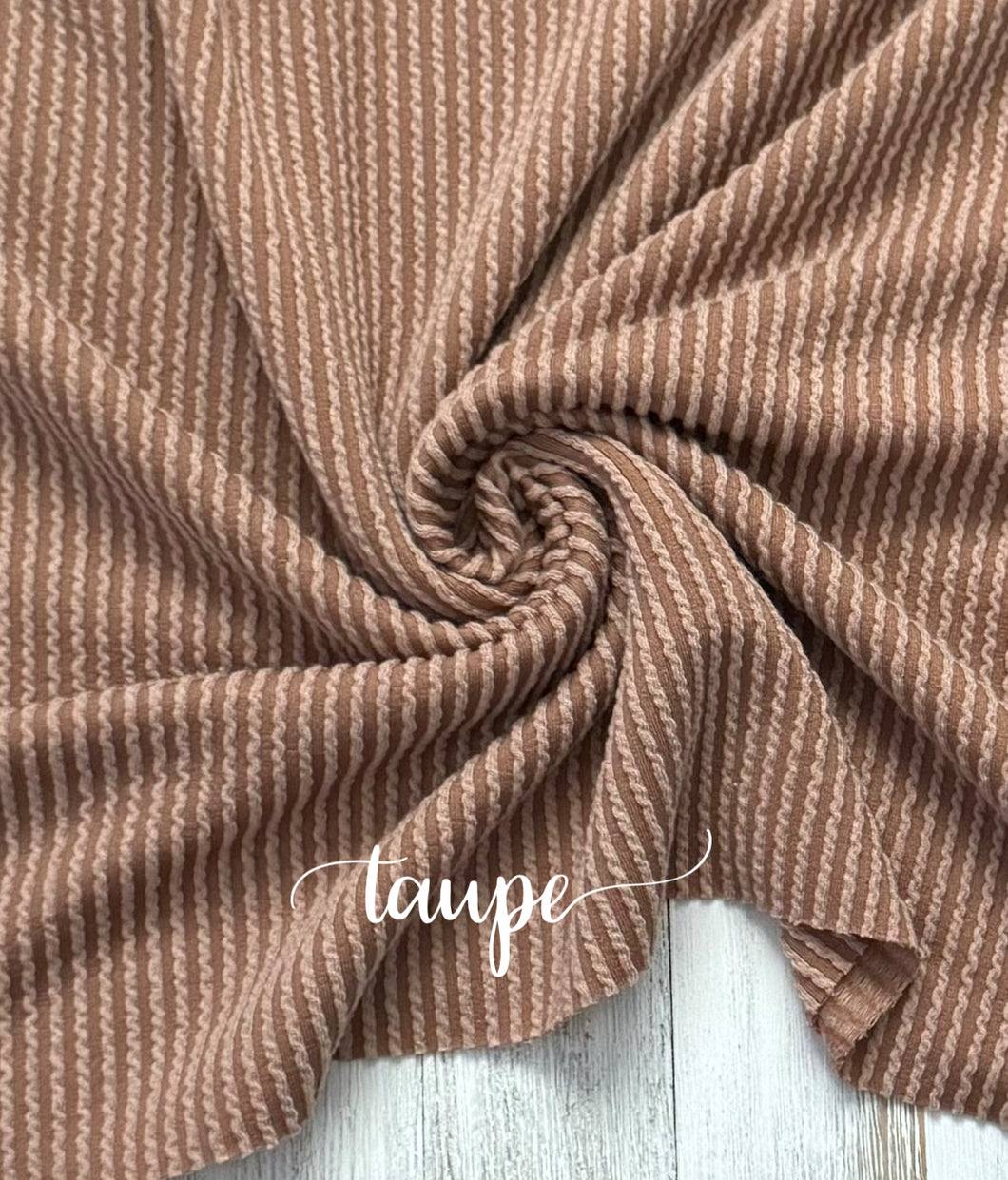 WAVED taupe