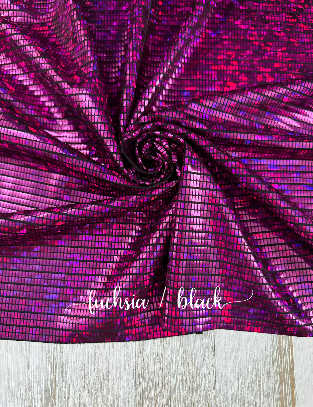 MIRROR fuchsia black