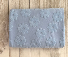 Load image into Gallery viewer, Daisy floral knit
