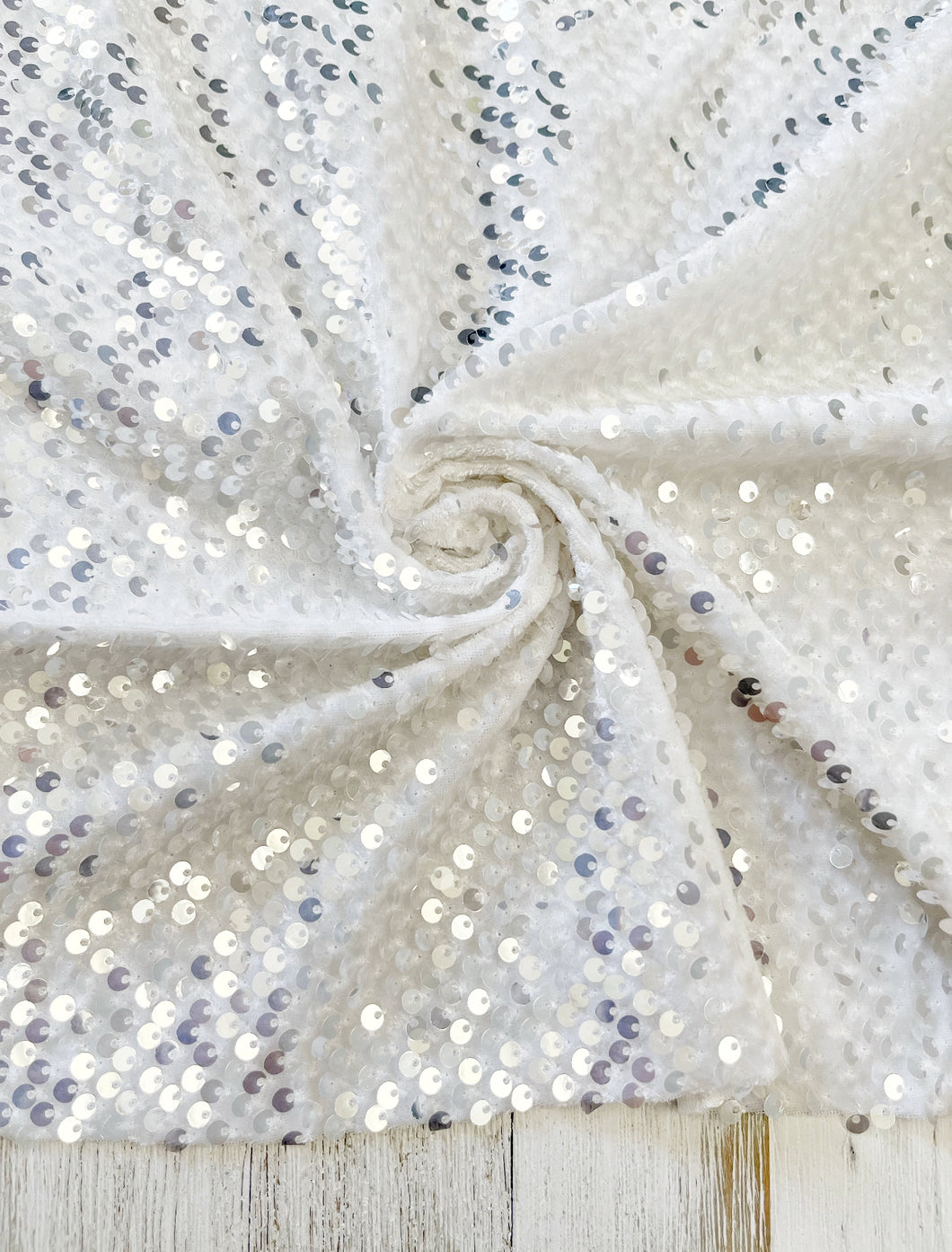 Velvet Sequin bright white