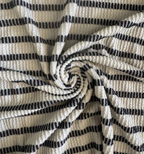 Load image into Gallery viewer, Waved stripes
