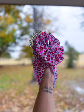 Load image into Gallery viewer, Hologram/foil
