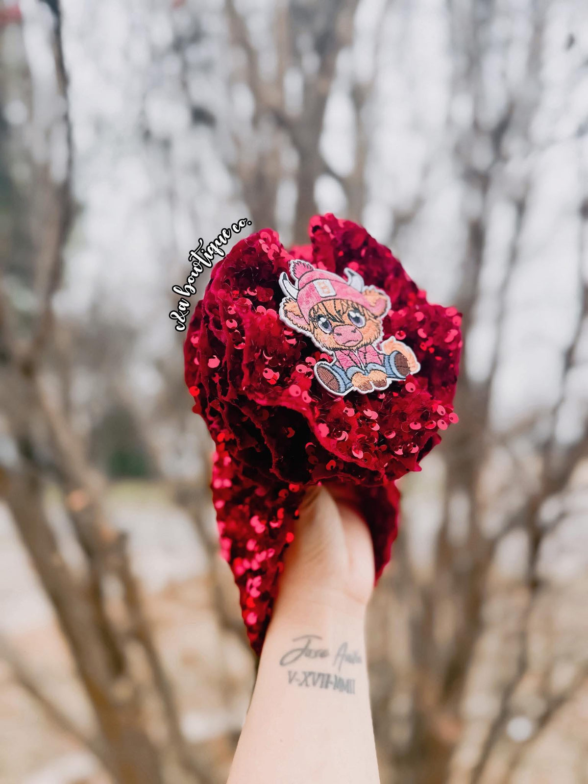 Velvet sequin