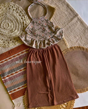 Load image into Gallery viewer, Sweater
