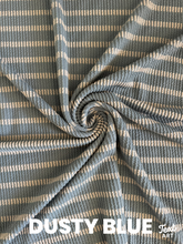 Load image into Gallery viewer, Waved stripes
