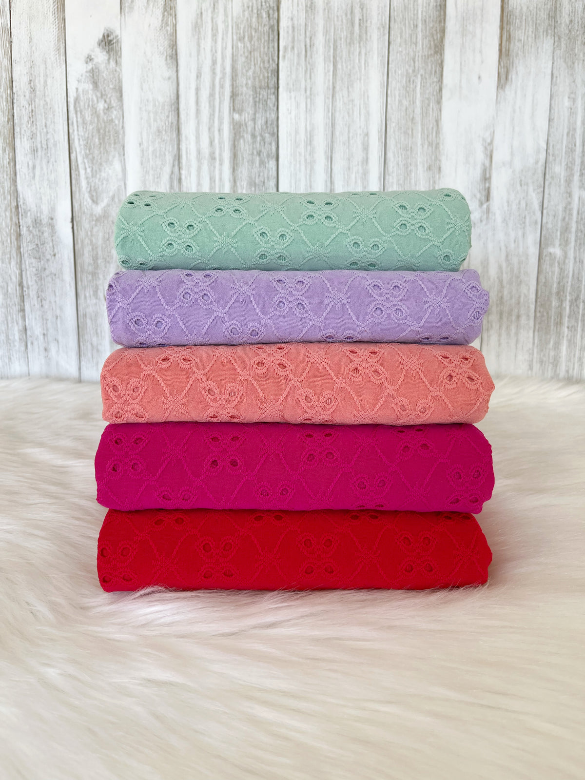 EYELET B