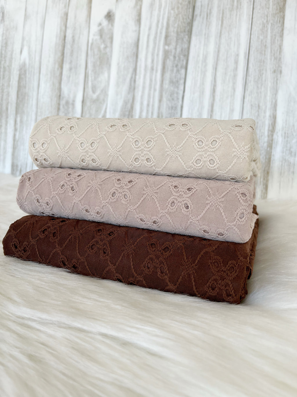 EYELET B